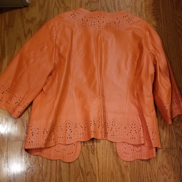 Jacket - Picture 3 of 4